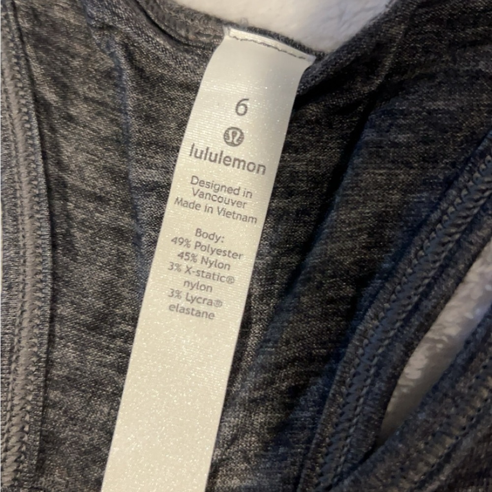 NWOT Lululemon Razorback Racerback Tank Top - Picture 4 of 4
